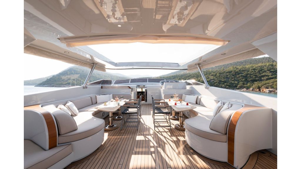 Motor Yacht GO (013)