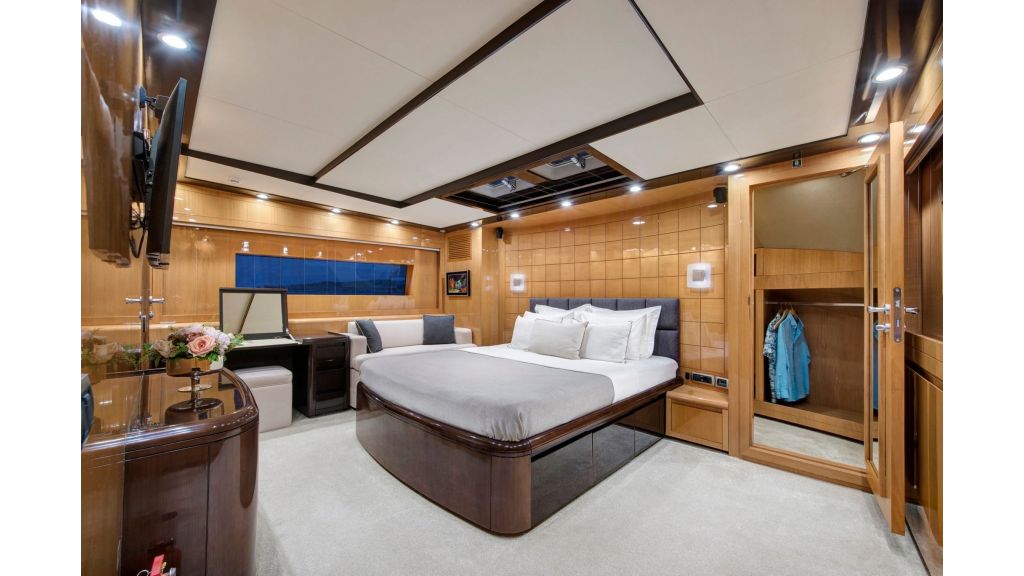 Motor Yacht GO (038)