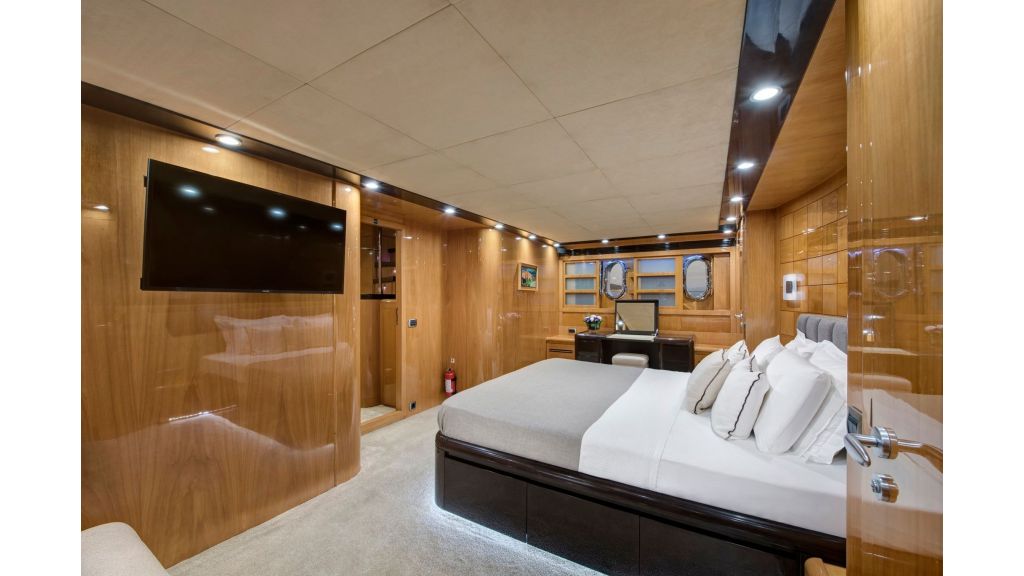 Motor Yacht GO (044)