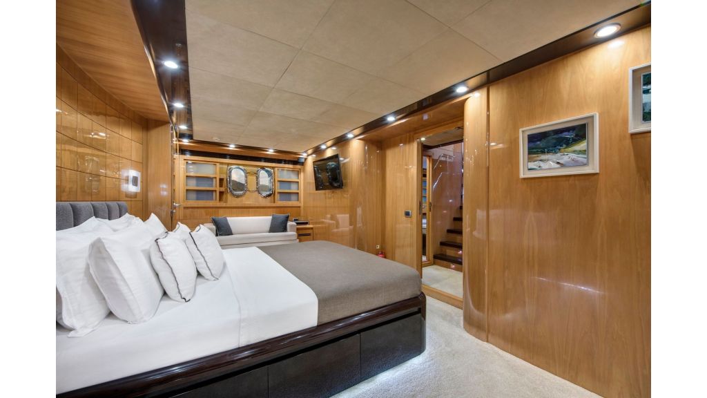 Motor Yacht GO (047)