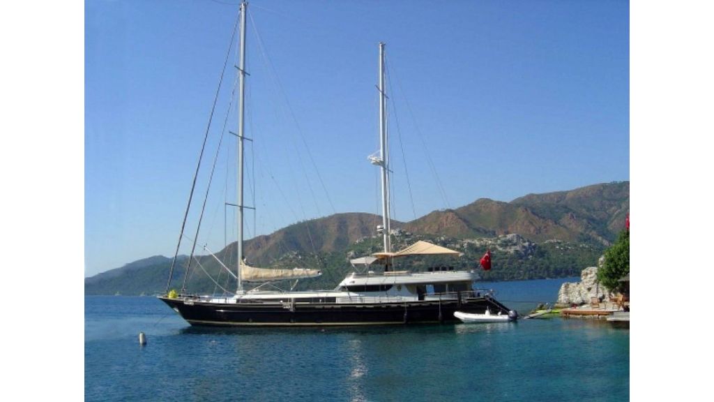 Sailing_yacht_Suheyla_Sultan