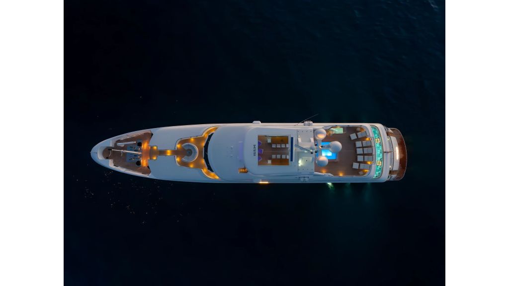 Vertigo Super Yacht (001)