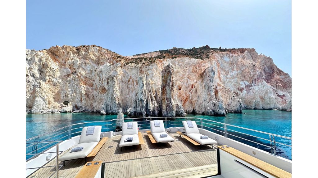 Vertigo Super Yacht (003)