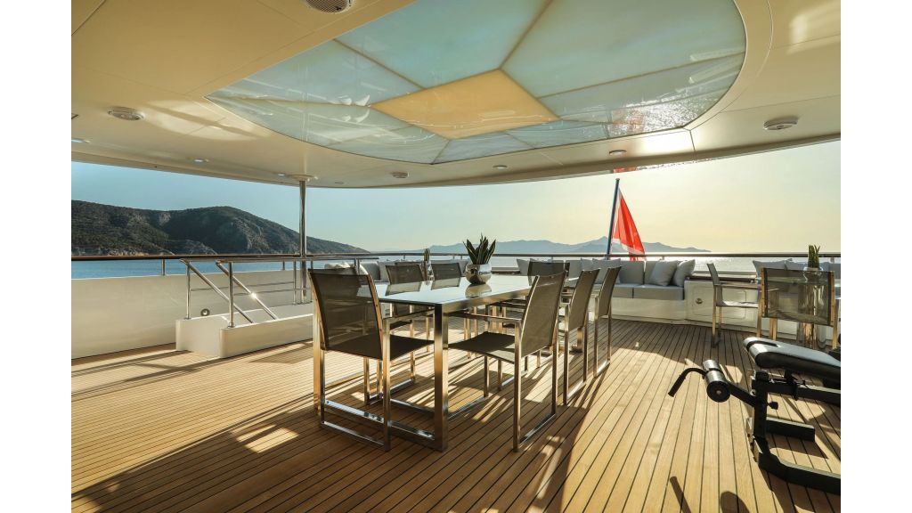 Vertigo Super Yacht (020)