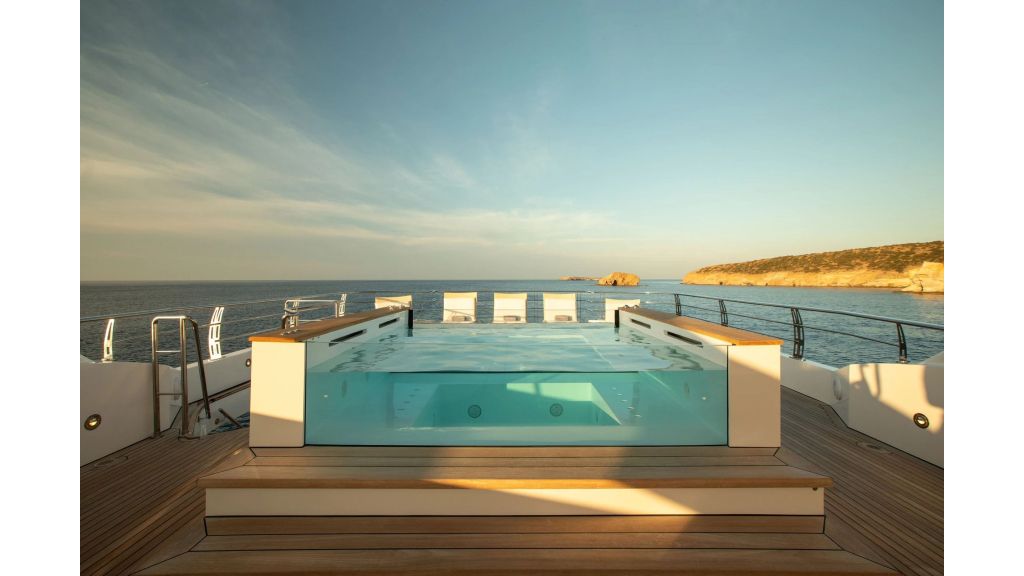 Vertigo Super Yacht (023) master