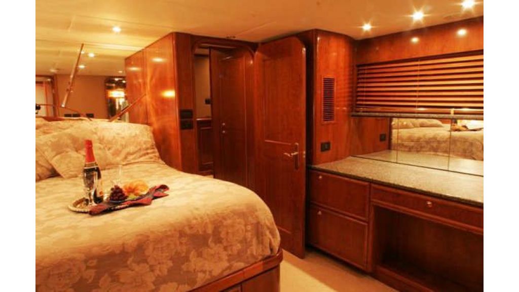 similar-versions-of-yacht-finished-photos (15)