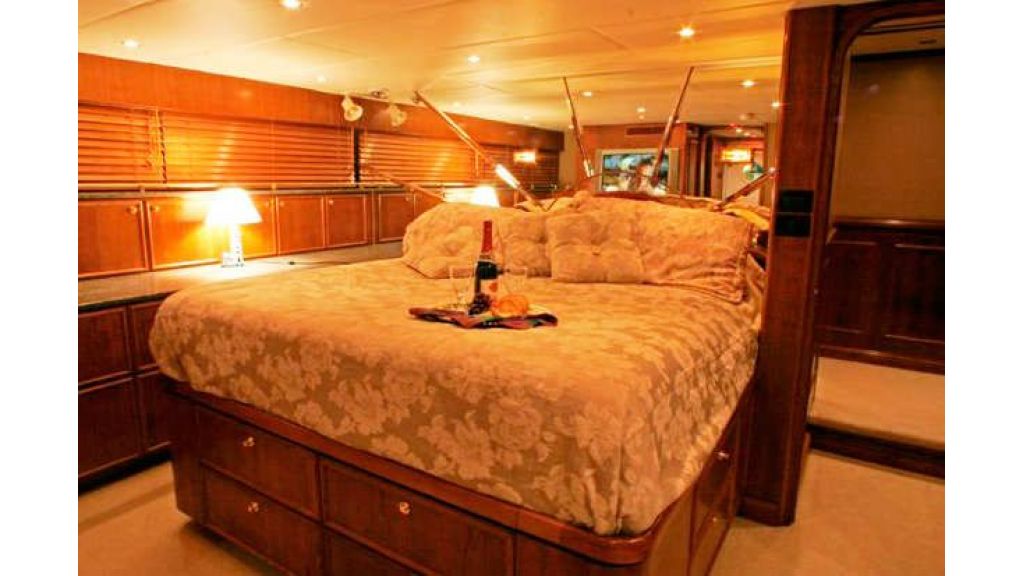 similar-versions-of-yacht-finished-photos (16)