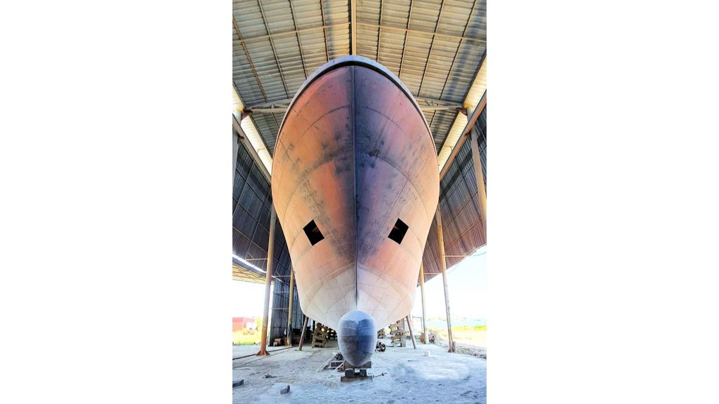 Steel Hull Motor Yacht (3)