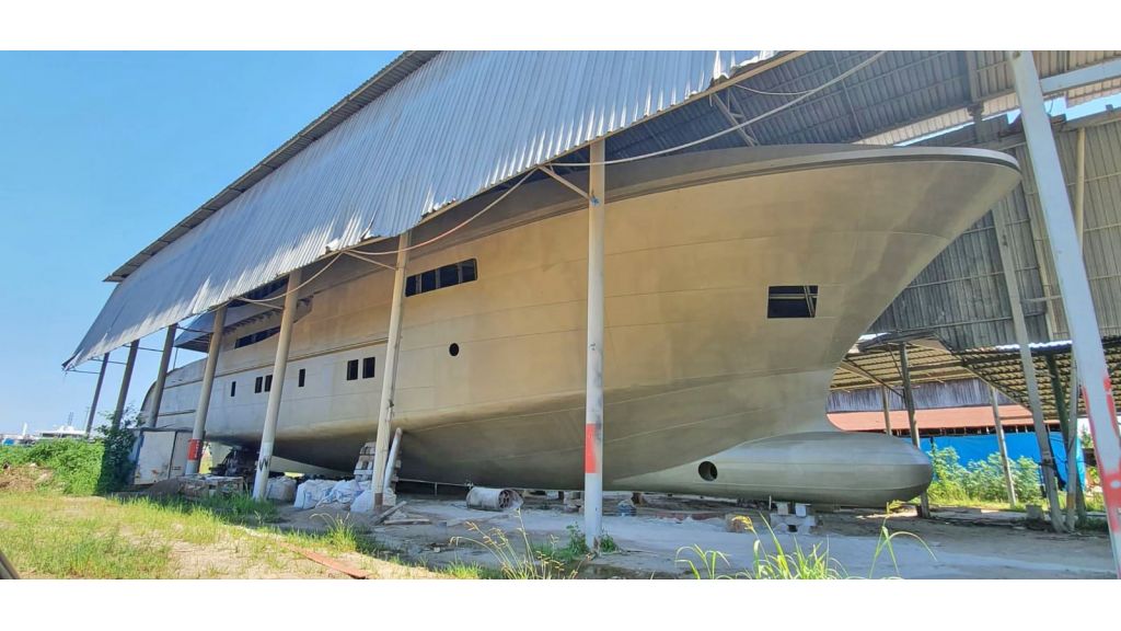 yacht hulls for sale