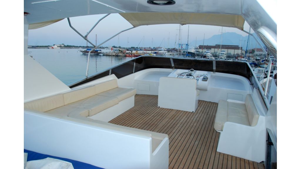 Motoryacht for sale (3)