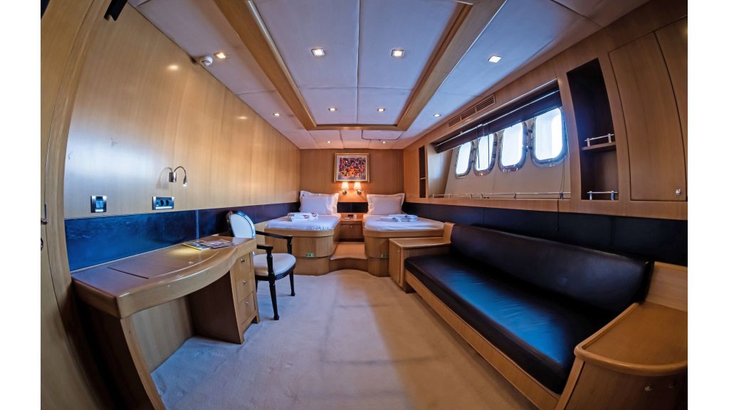 Smyrna Luxury Motor Yacht (35)
