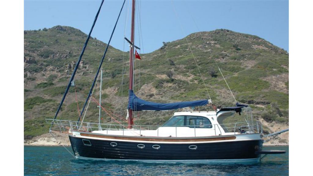 Sailing yacht (2)