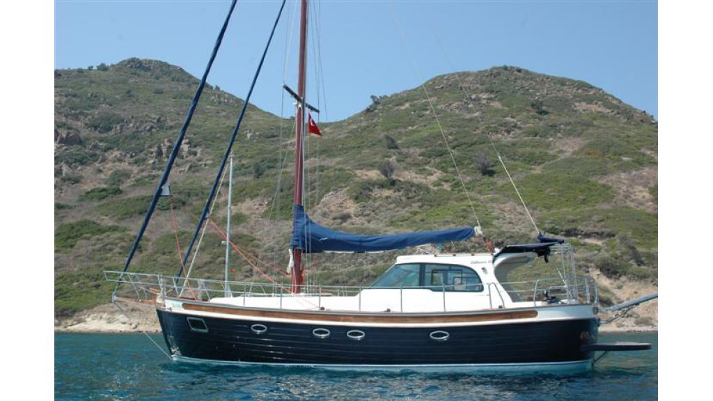 3 cabin sailing yacht for sale