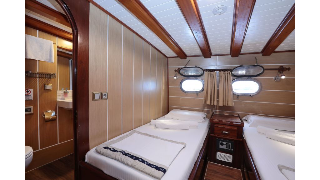 Turkish Commercial Charter Yacht for Sale (18)
