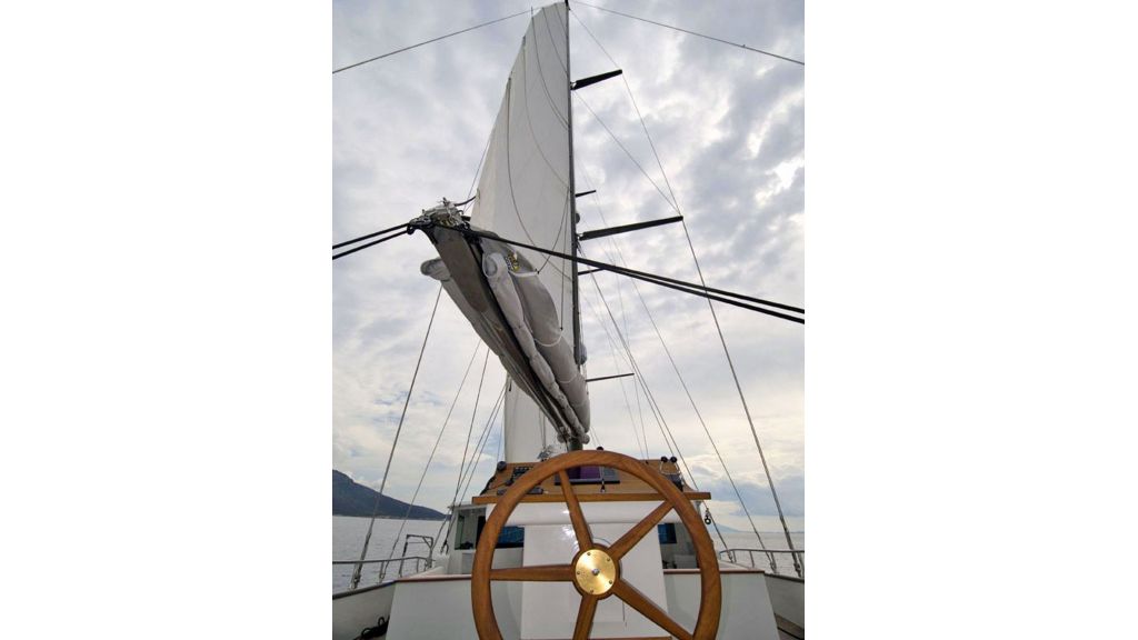 34m Steel Sailing Yacht (117)