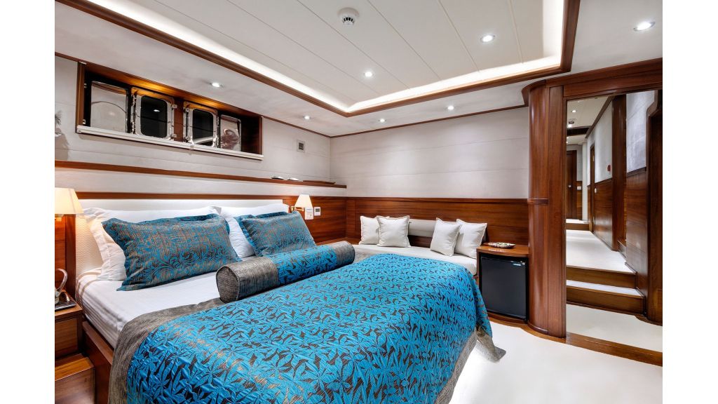 Alessandro Sailing Yacht (747)