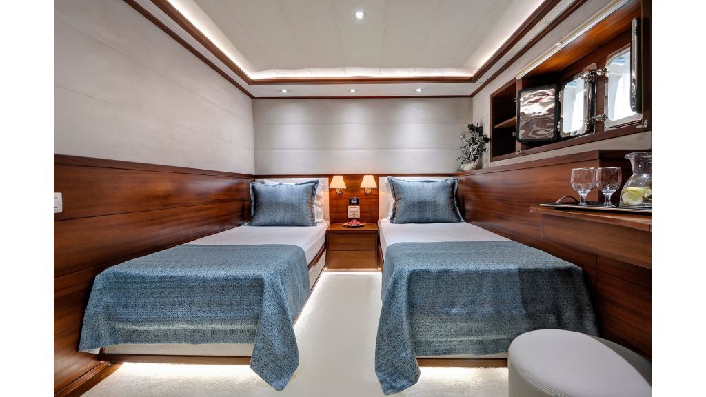 Alessandro Sailing Yacht (752)