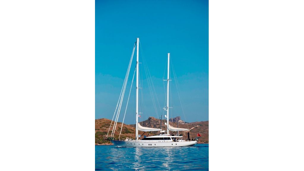 Sailing Yacht Glorious (10)