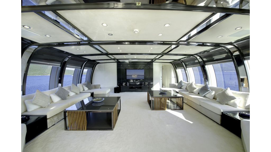 Vetro Luxury Motor Yacht (67)