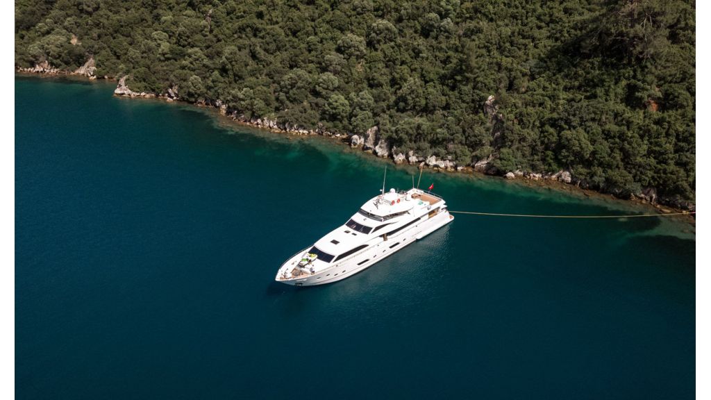 panfeliss motor yacht (014)MASTER