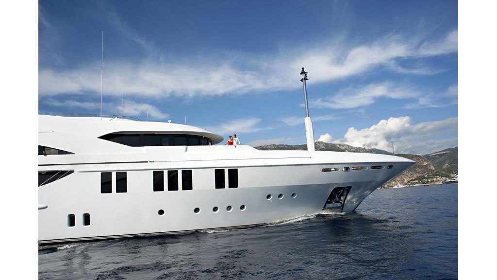 La Blanca Mega Yacht,