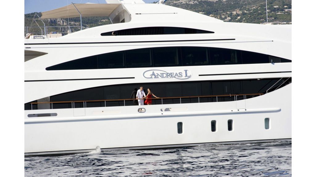 La Blanca Mega Yacht,