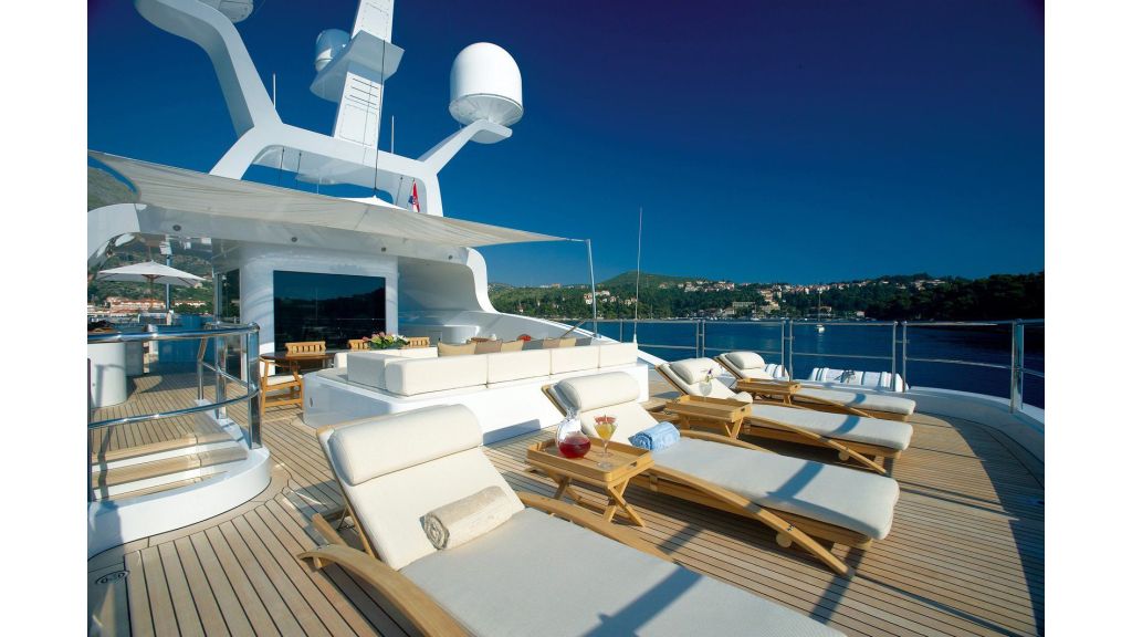 La Blanca Mega Yacht,