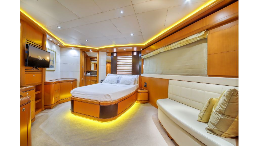 Ariela Luxury Motor Yacht (15)