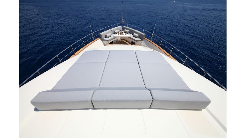 Ariela Luxury Motor Yacht (20)