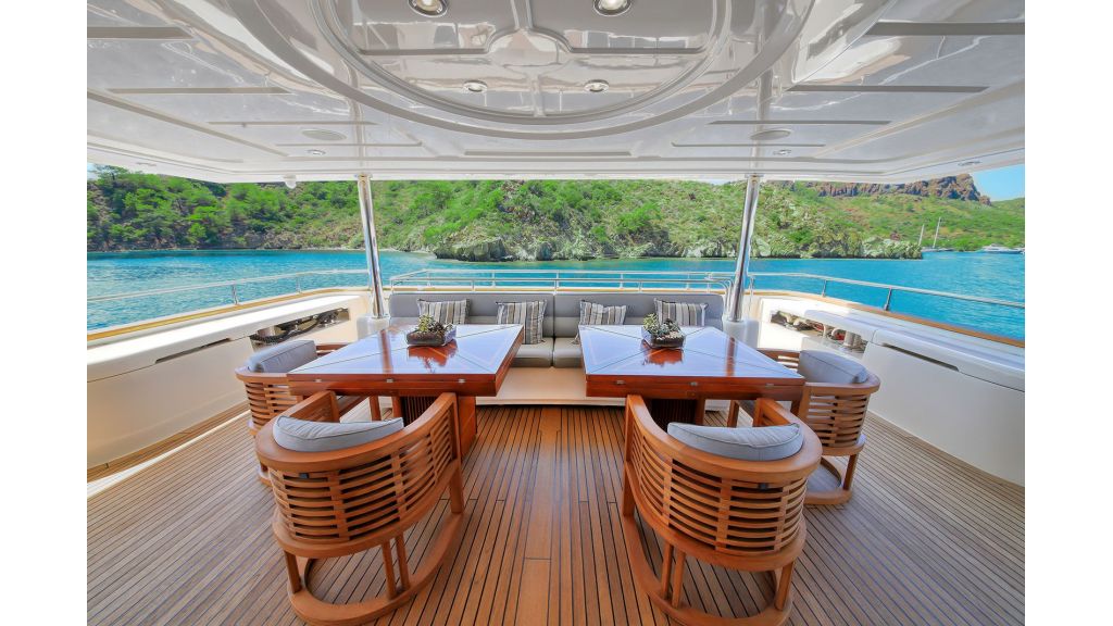 Ariela Luxury Motor Yacht (35)