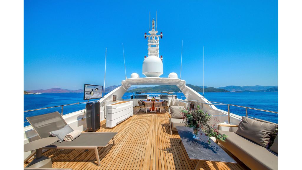 Ariela Luxury Motor Yacht (37)