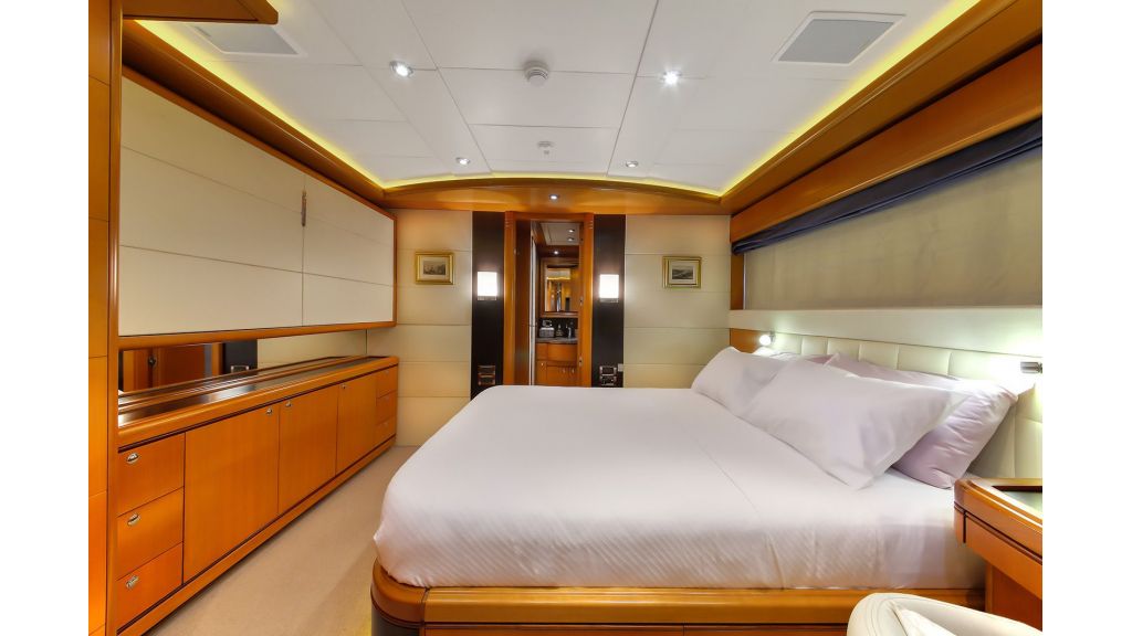 Ariela Luxury Motor Yacht (5)