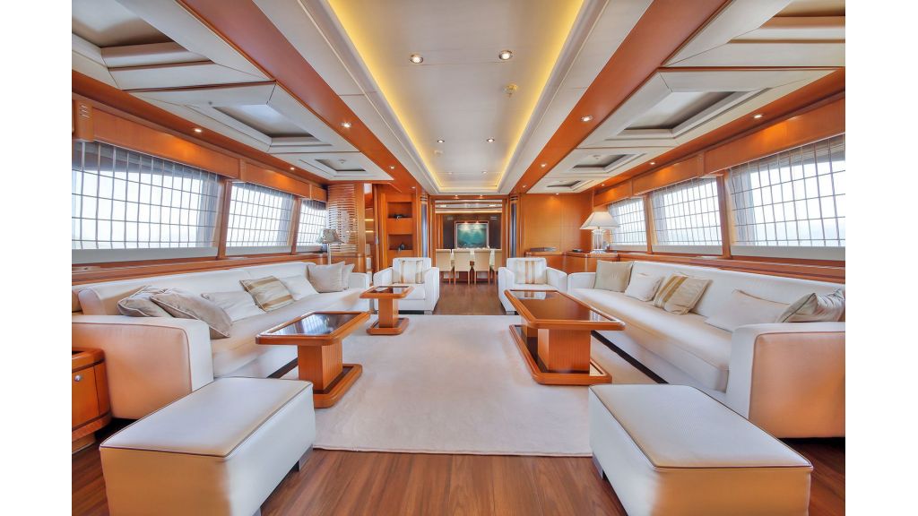 Ariela Luxury Motor Yacht