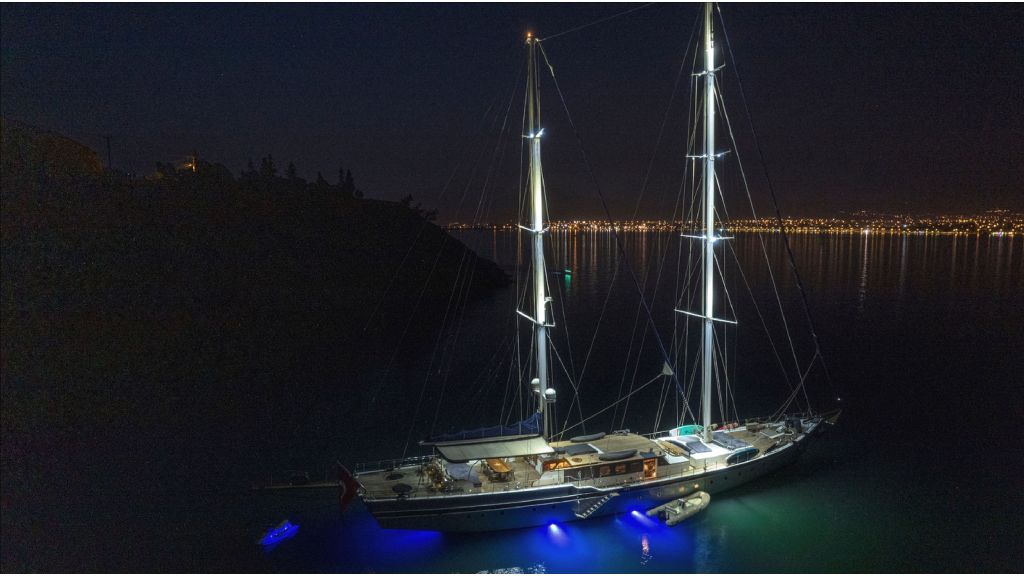 Nautilus16