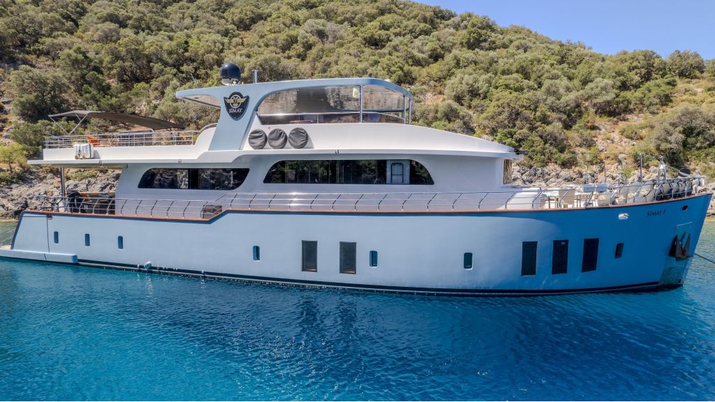 Simay F Motor Yacht (0001) master