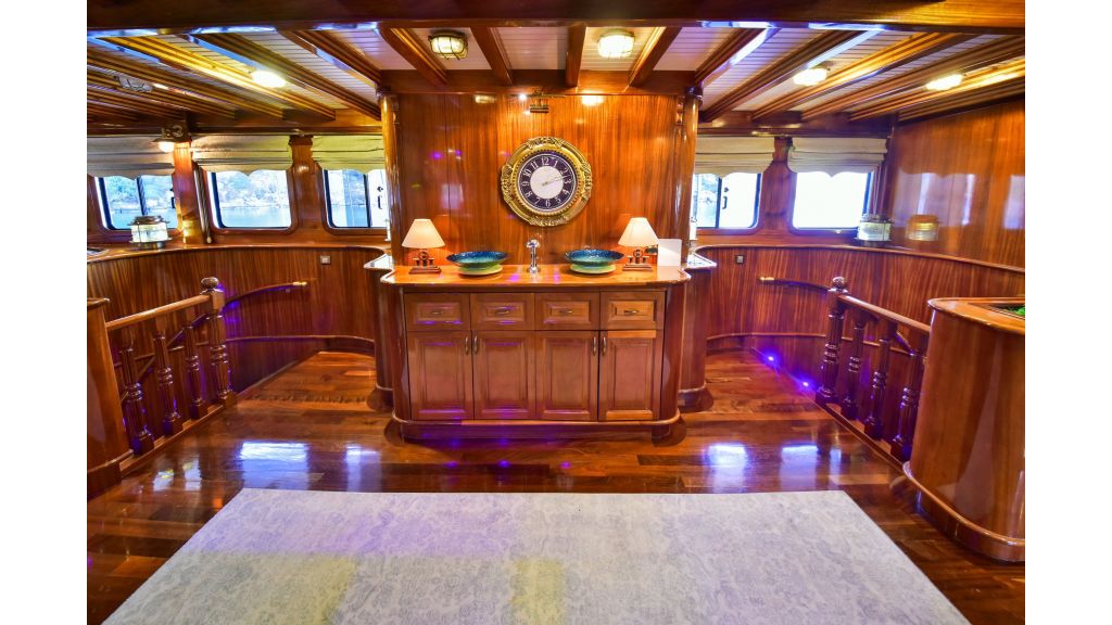 quuen atlantis (034)