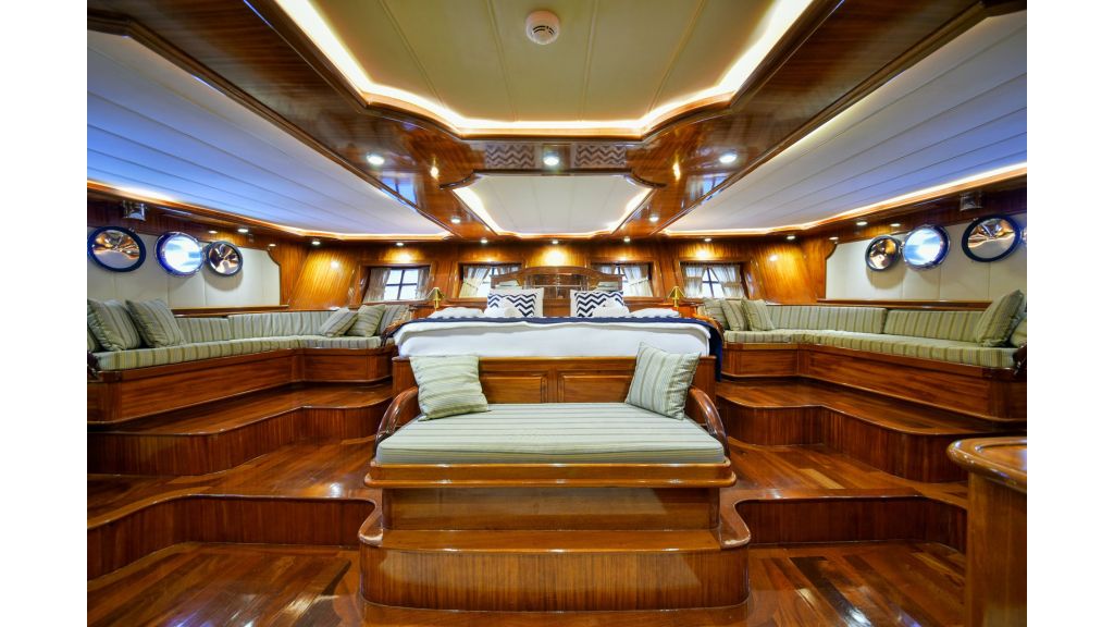quuen atlantis (047)