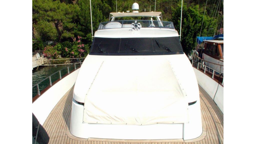 custom-built-motor-yacht (22)