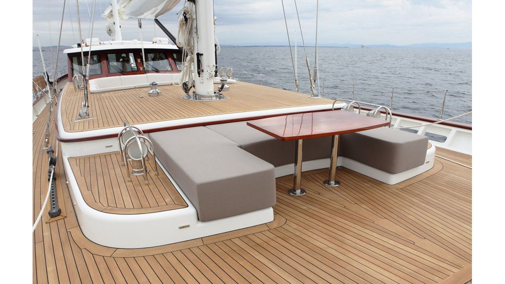 New Design-Sailing-Yacht-master