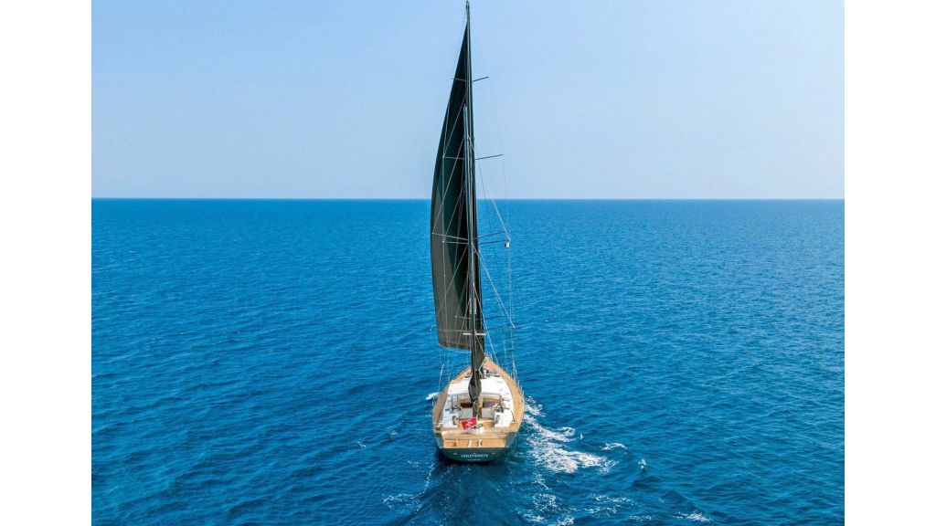 Ashleyrose110 Sailing Yacht (2)