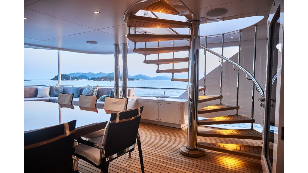 Immersive motoryacht (38)