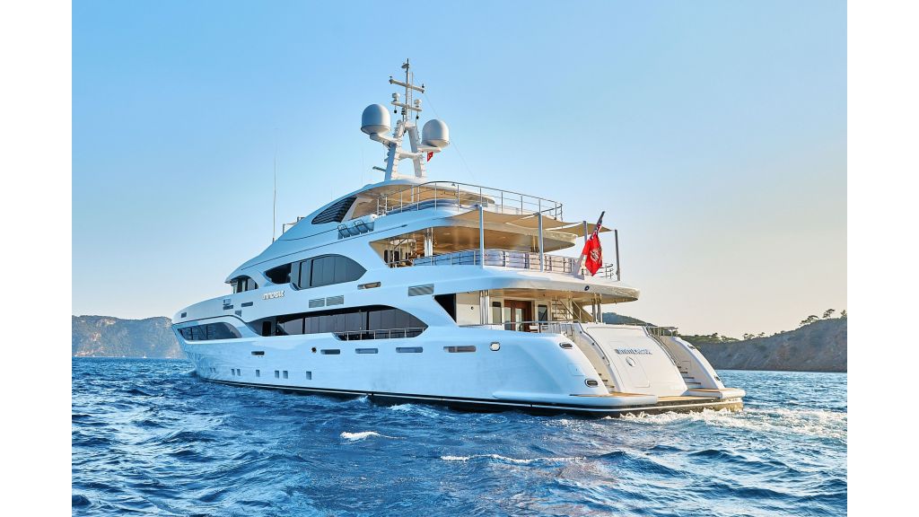 Immersive motoryacht (46)