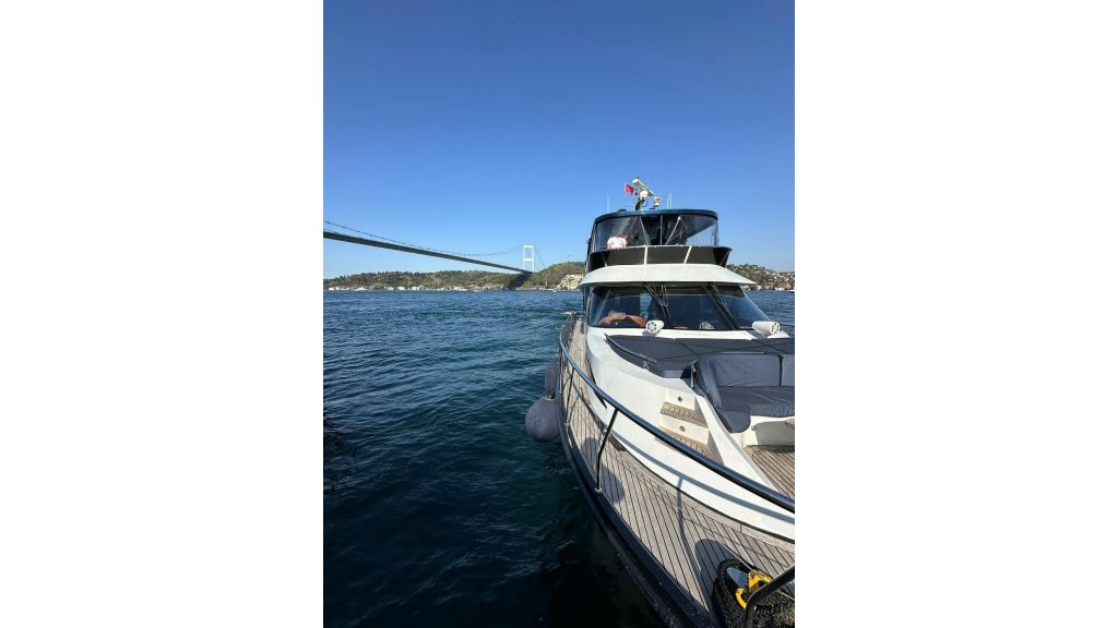 Zeus Motor Yacht (603)