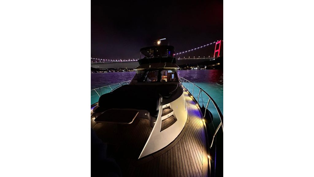 Zeus Motor Yacht (606)