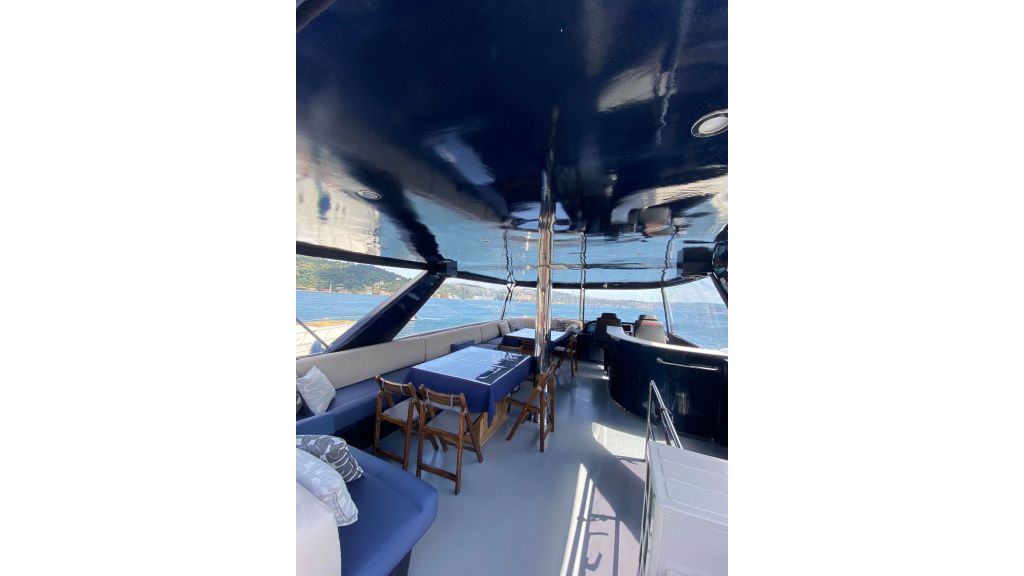 Zeus Motor Yacht (619)