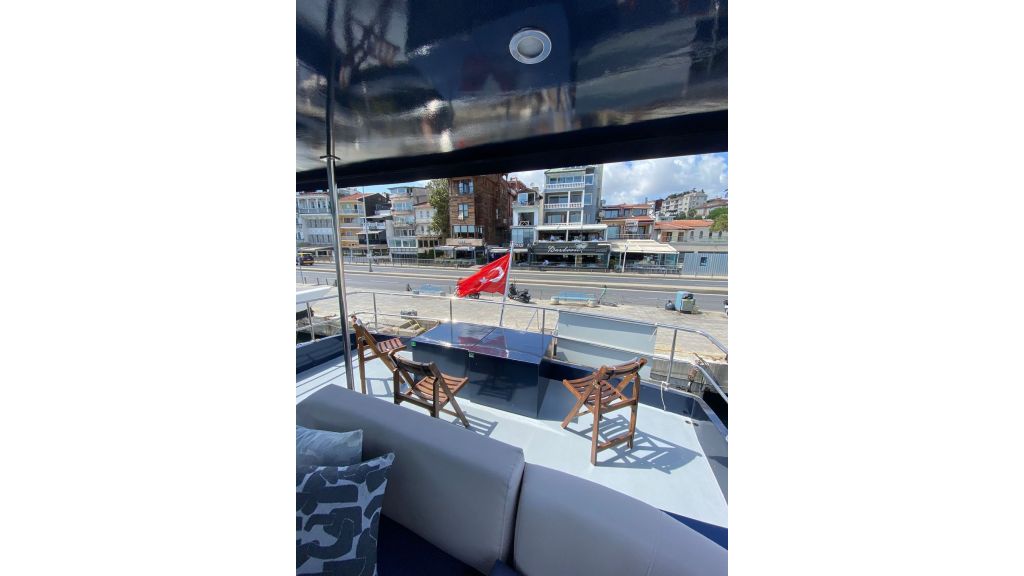 Zeus Motor Yacht (622)