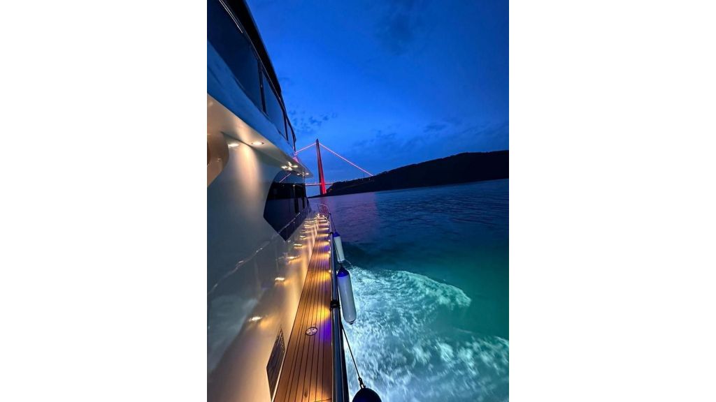 Zeus Motor Yacht (627)