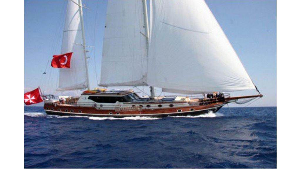 Istanbul Built Sailing Yacht (1)