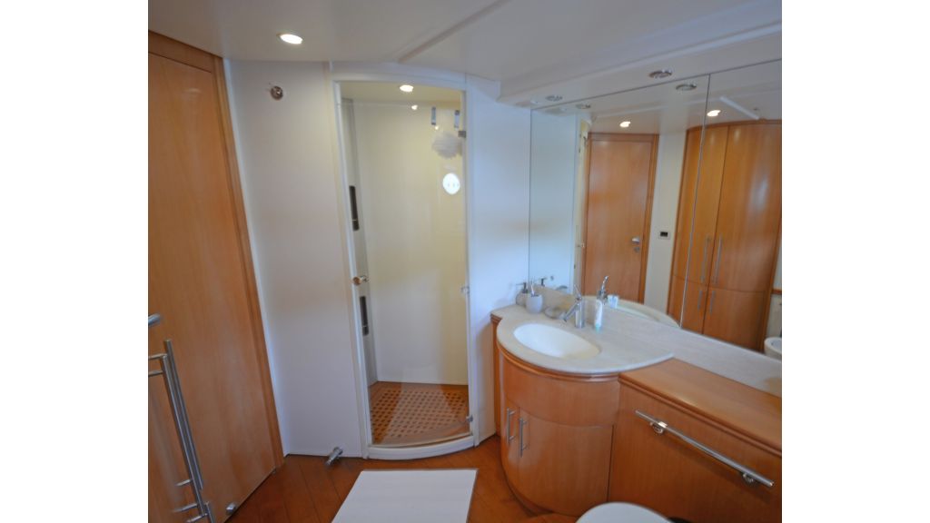 Pershing 88 For Charter (14)
