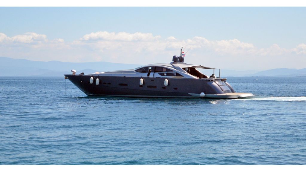 Pershing 88 For Charter (47)